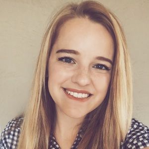 Meet your Posher, Abbey